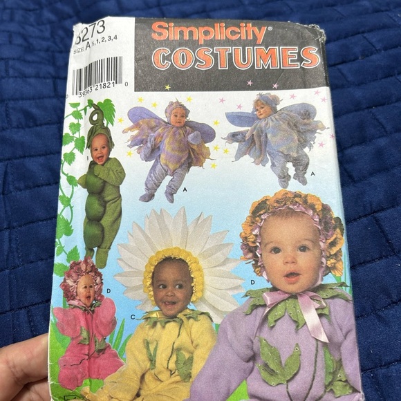 Simplicity 8273- fairy-pea-daisy-flower-baby costumes by Andrea Schewe - Picture 8 of 8